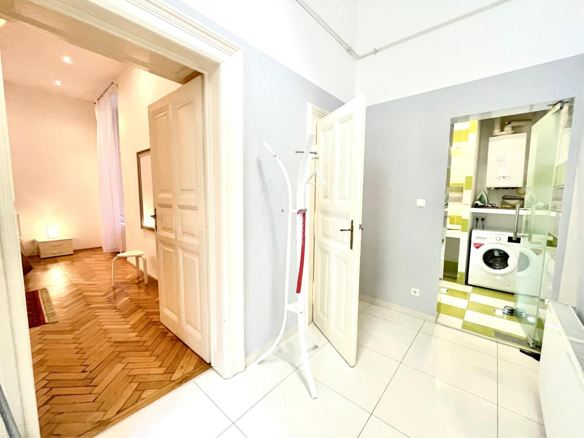 Amazing Swedish 3 In The Center Apartament Budapesta