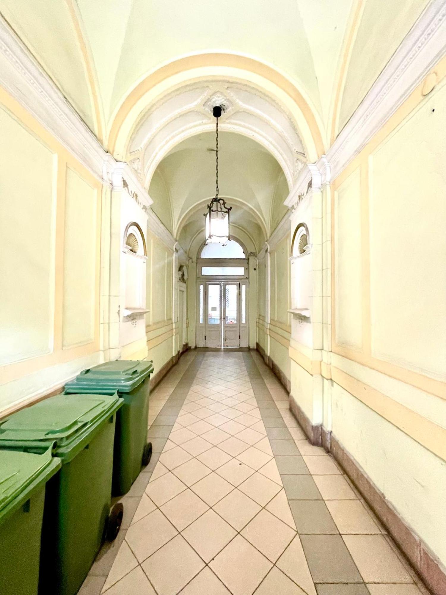 Apartament Amazing Swedish 3 In The Center Budapesta